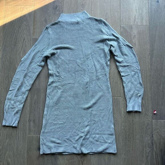 Lovers and Friends x REVOLVE Logan Dress in Grey Size S - Picture 4 of 4